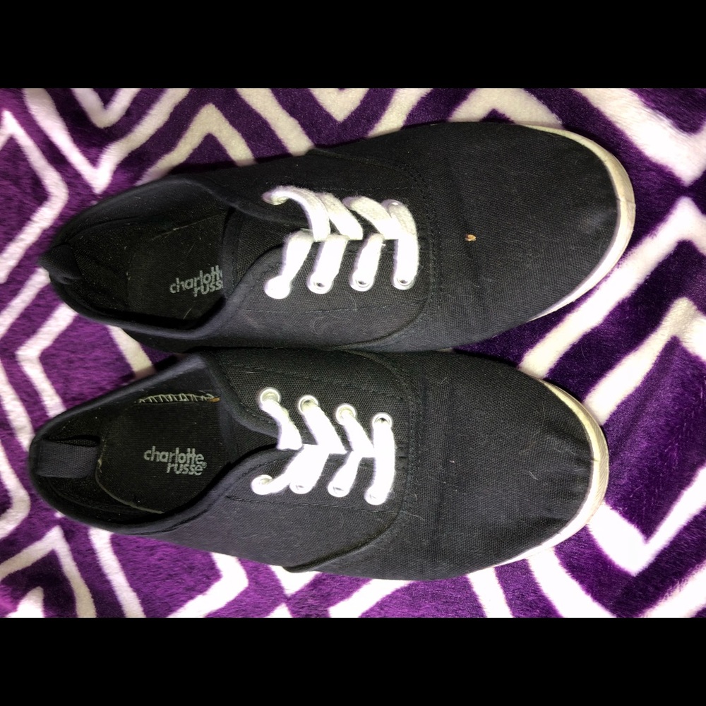 Black ked style shoes